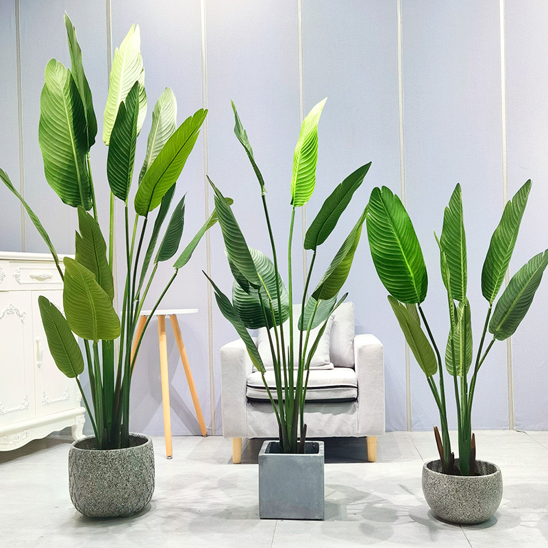 Discover Unique Beauty! Artificial Plastic Tree Traveler's Banana – Elevate Your Space!